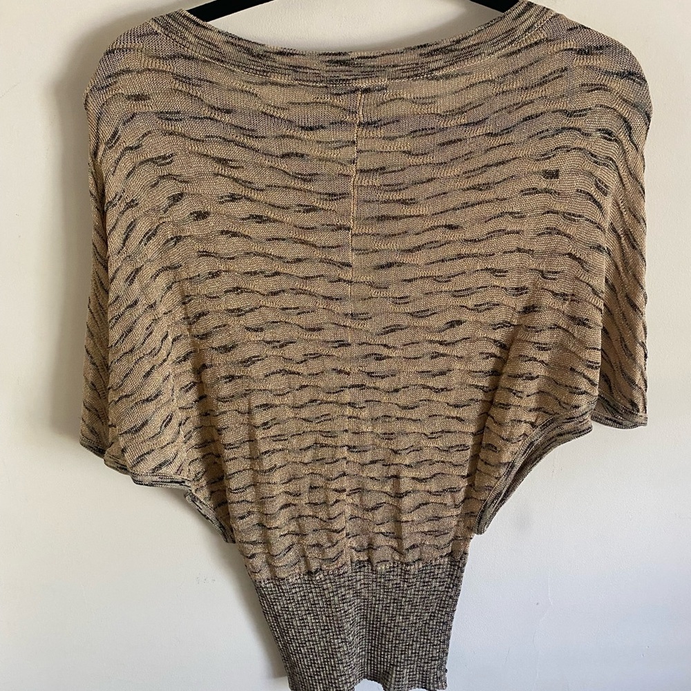 Bebe‎ Beige and Black Patterned Sweater With Metallic Threads Going Out Top - Picture 5 of 7